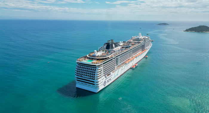 charles assuncao FOkb lg bQ unsplash