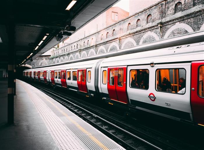 tomas anton escobar PHyF mCMei unsplash